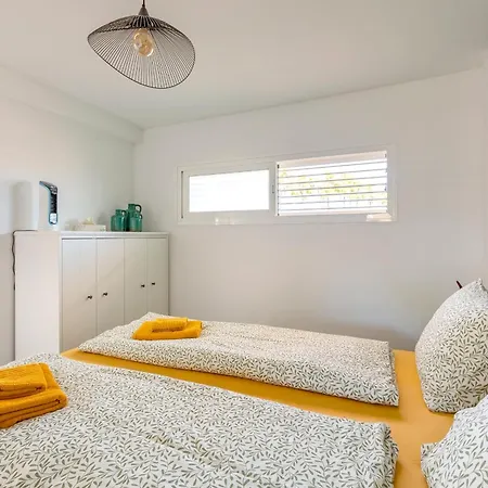 아파트 Chic & Stylish Near Yumbo *